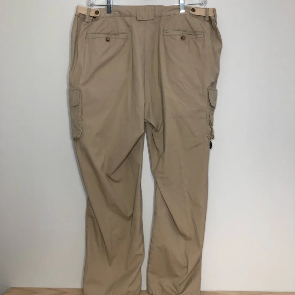 Orvis14-Pocket Cargo Pants Size 42